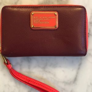 Marc Jacobs wristlet wallet